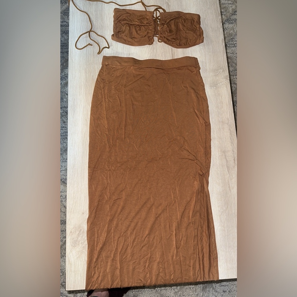 Elegant Brown Women's Skirt Set